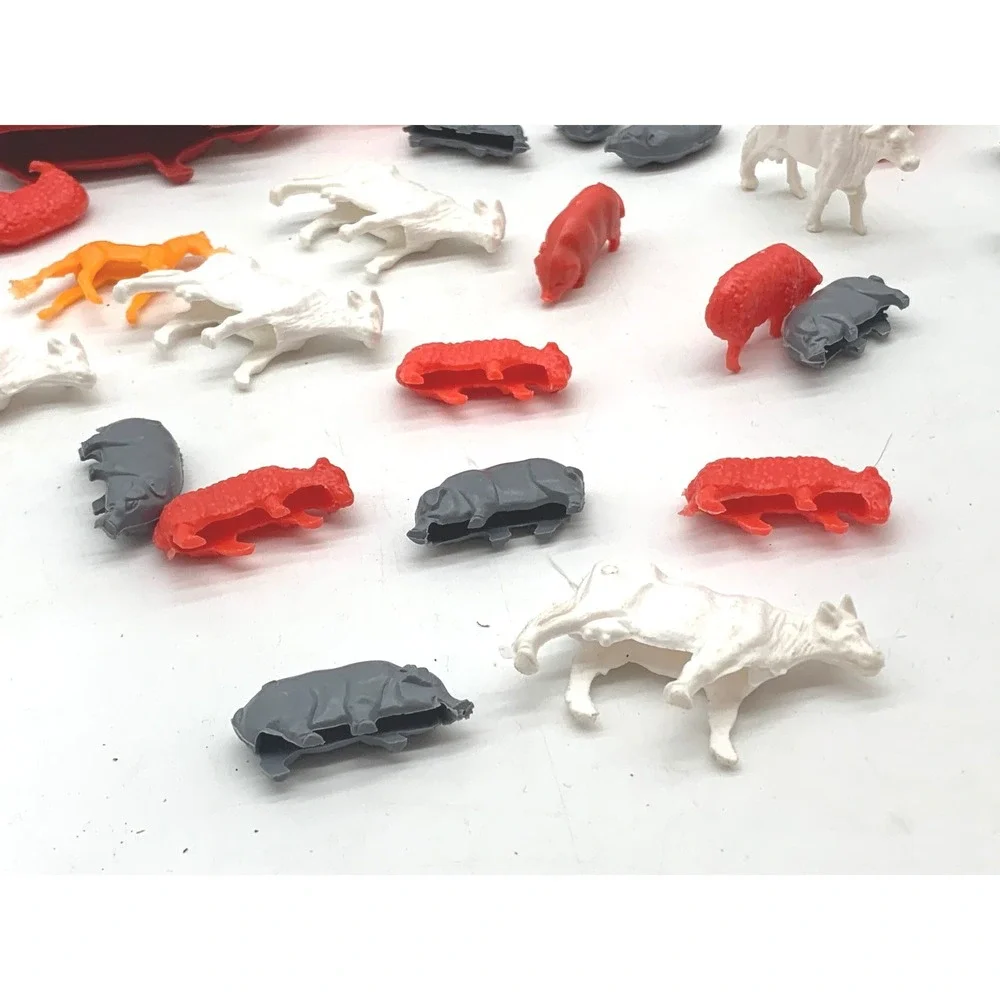 Vtg Plastic Farm Animal Playset Lot Barn Fence Tree Toy Figures 1970s 1980s 35Pc